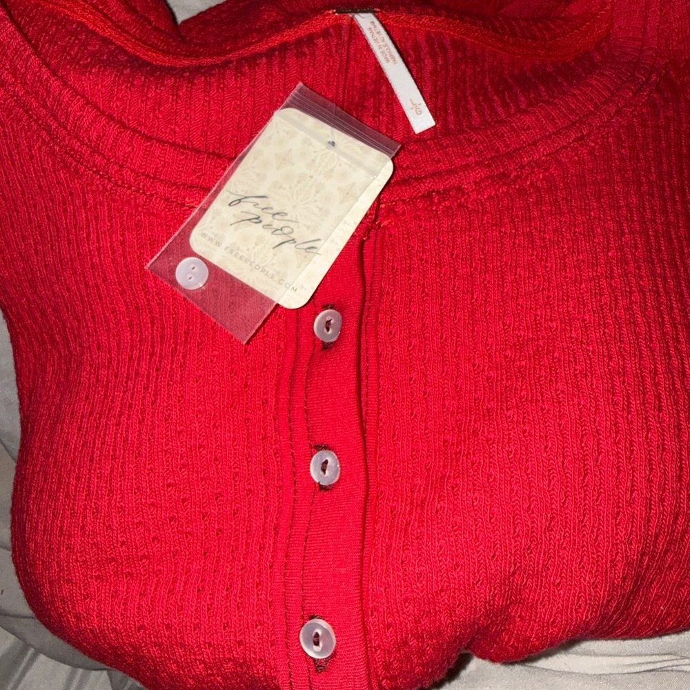 Free People:  We the Free. Quinn Knit Top in Salsa nwt size L beautiful color! - Picture 4 of 7